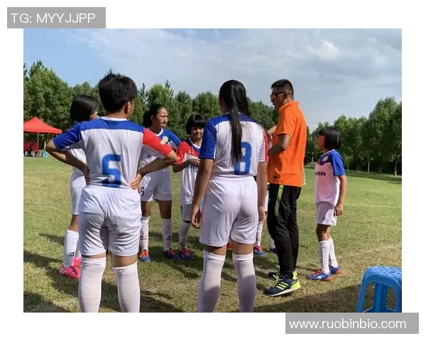 南京排球队的蜕变之旅:从传统到现代的排球纪实探索 南京排球队的蜕变之旅:从传统到现代的排球纪实探索