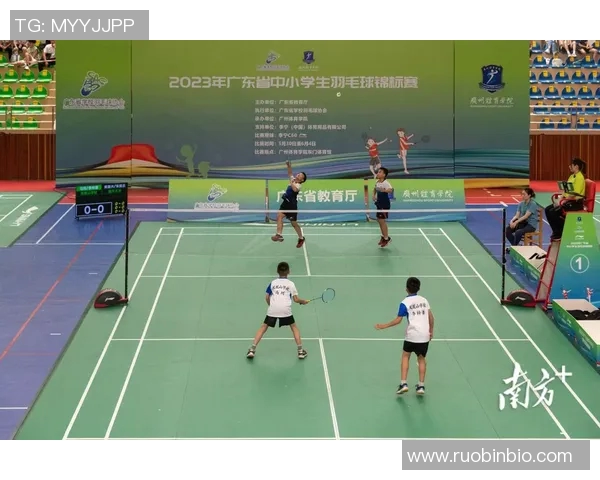 成都羽毛球队技术探讨:提升竞技水平的关键策略与训练方法分析 成都羽毛球队技术探讨:提升竞技水平的关键策略与训练方法分析