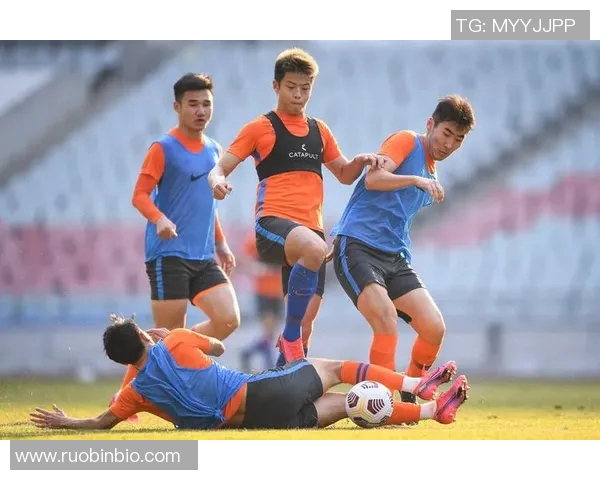 勇士与骑士激战正酣6月1日巅峰对决引发球迷热议 勇士与骑士激战正酣6月1日巅峰对决引发球迷热议