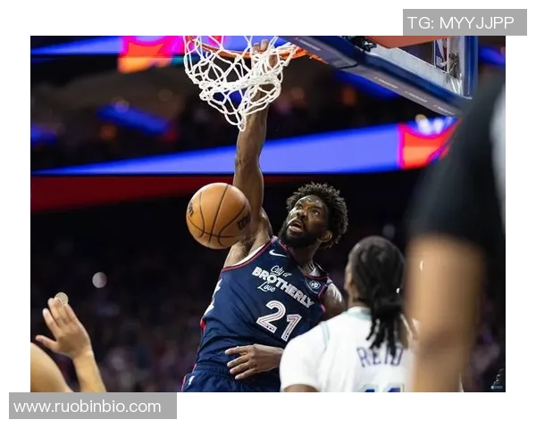 恩比德领衔76人挑战掘金球队争夺季后赛关键胜利