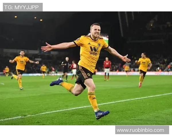 曼彻斯特联队与狼队激战正酣谁能在英超赛场上笑到最后