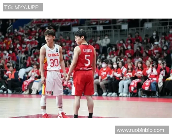 昨晚中国男篮与俄罗斯队激战正酣精彩瞬间回顾与赛后分析