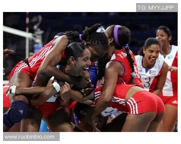 古巴女排与加拿大女排激战正酣谁能在国际赛场上笑到最后